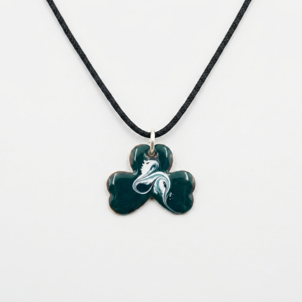 Shamrock pendant
